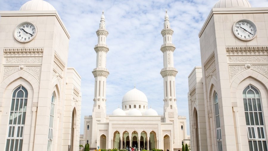 Masjid Aad U Cad Oo Qurxoon