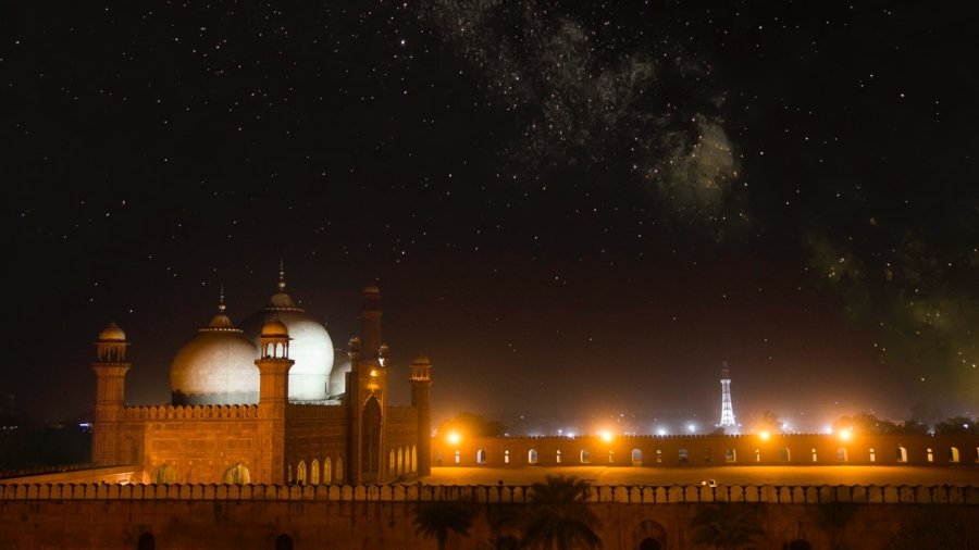 Xili Habeen Ah Iyo Masjid Qurxoon